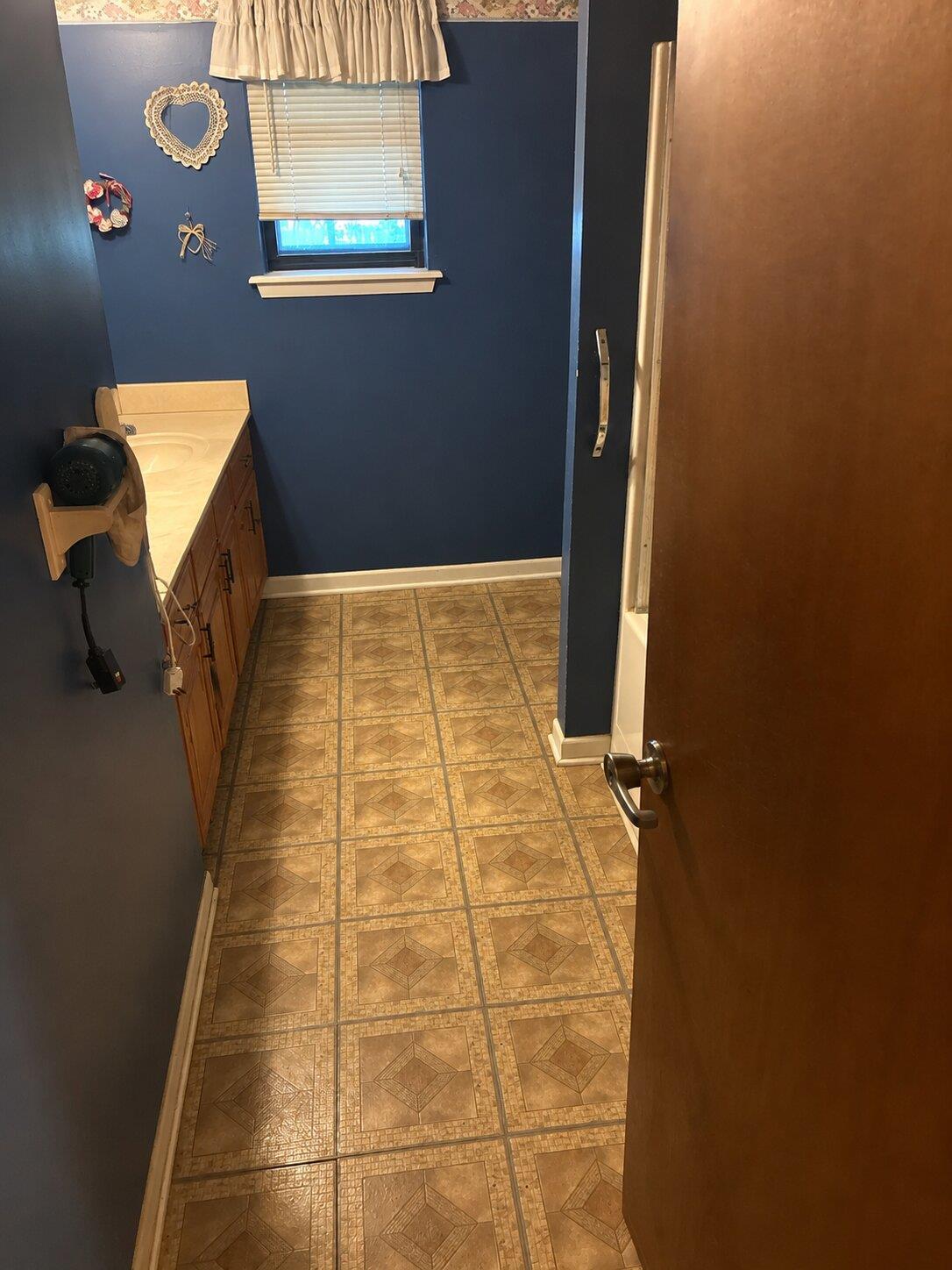 Image 4 Image 4