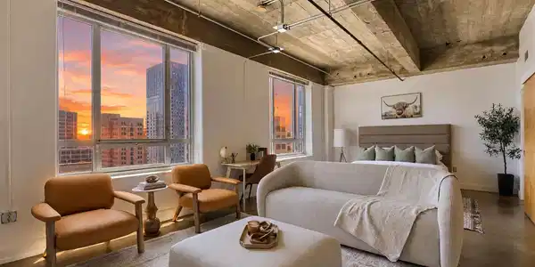 710 Colorado ST