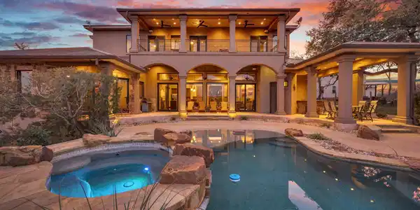 303 Yaupon DR