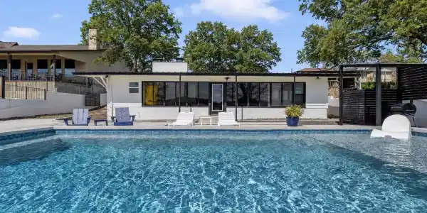 3424 River Oaks DR