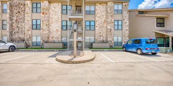 Image 4 Image 4