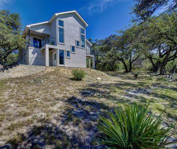 13821 HUNTERS PASS