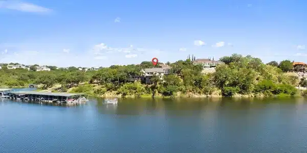 512 Harbor DR