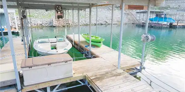 16308 Lake LOOP