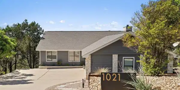 1021 Coventry RD