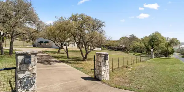 20106 Moon Dance LN