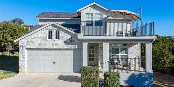3204 Burnside CIR