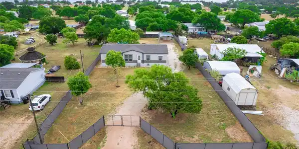 1106 Hi Line DR