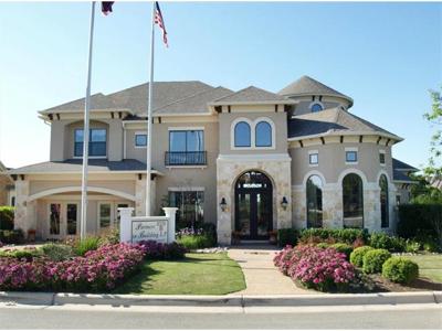 912 Lakewood Hills Ter