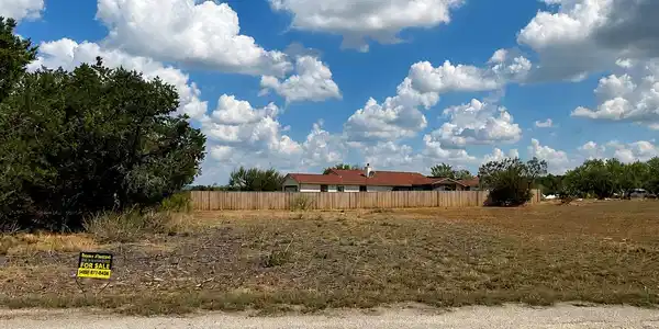22006 Redbird DR