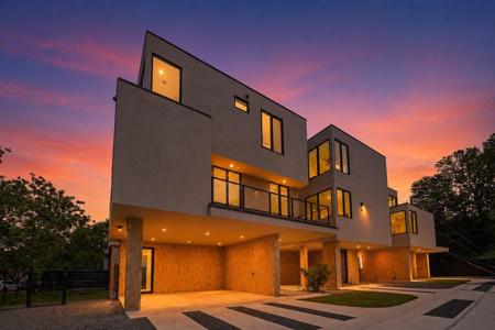 1403 Barton Hills DR