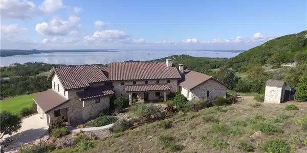 200 White Bluff TRL