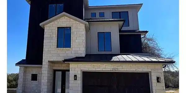 2425 Bruin DR