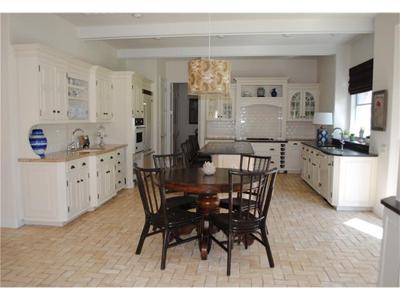 2400 Demona Dr