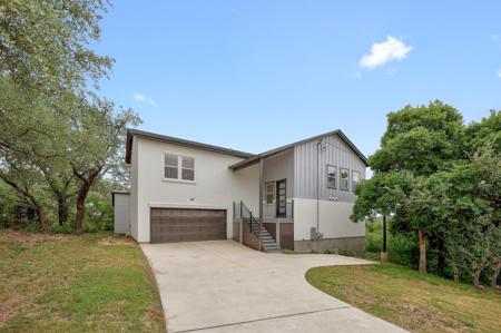 18716 W Lakeview DR