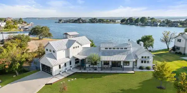 703 Woodland Hills DR