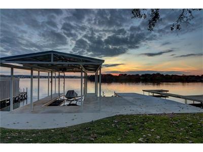 2818 Lakeview LN