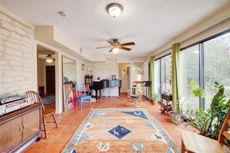 2109 Saratoga DR