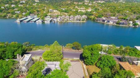 2111 Scenic DR