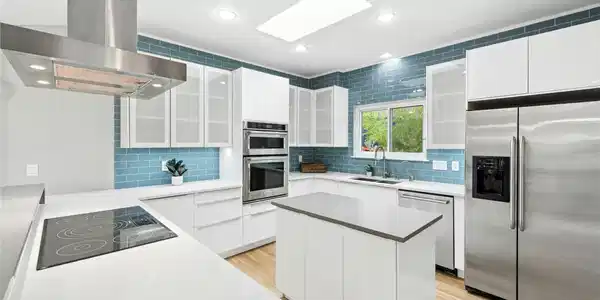 304 Palos Verdes DR