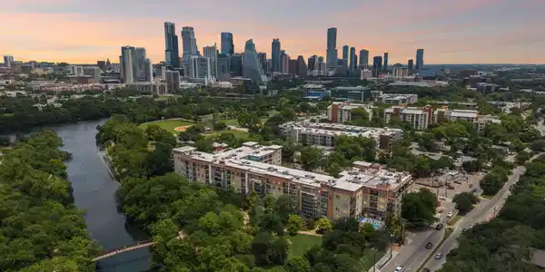1900 Barton Springs RD