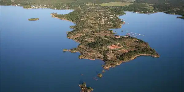 15 Peninsula DR