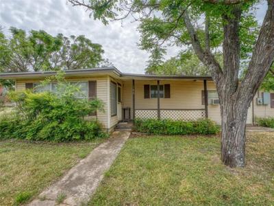 214 Glendale LN