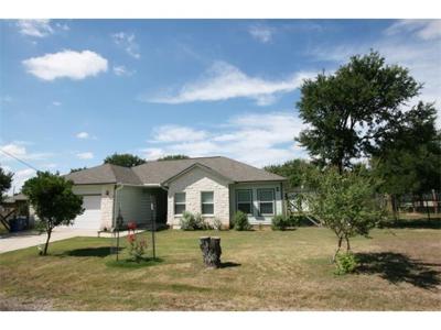121 W Persimmon DR