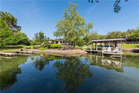 100 Mountain View CIR