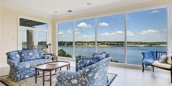 203 Corinthian