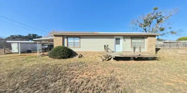 817 Ridgeway