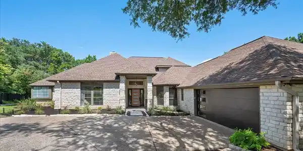 105 Rupen DR