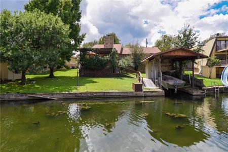 303 Twilight LN
