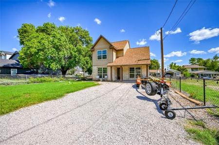 523 Circle DR