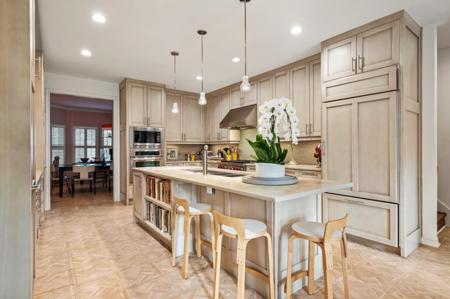 311 Ridgewood RD