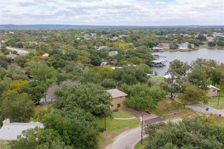 107 Glen Oaks DR