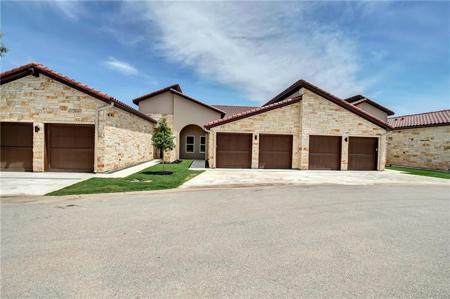 2601 N Quinlan Park RD