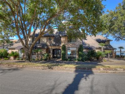 422 Lighthouse DR