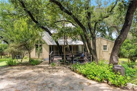 2316 Bahama RD