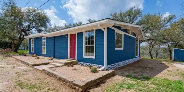 504 Laurel LN