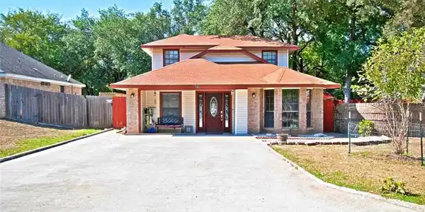 12 Sycamore CT