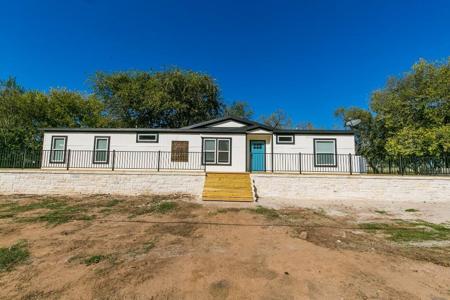2327 Williams Lakeshore DR