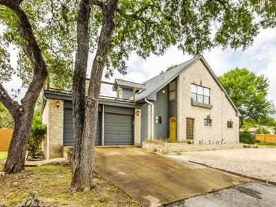 2402 Rain Water DR