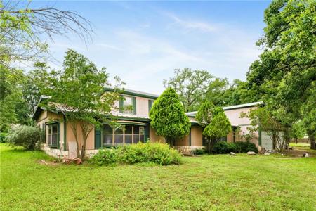 650 Cypress LN