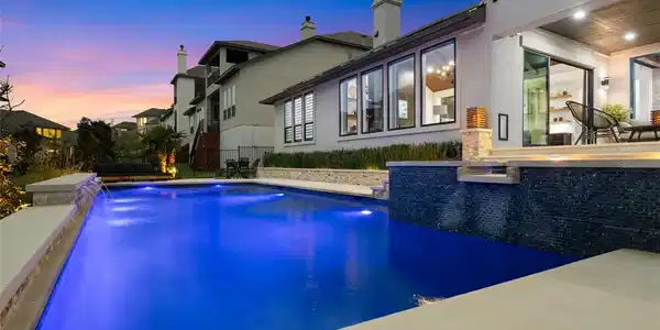2403 Skywalk LN
