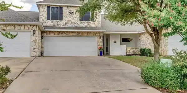 41 Augusta DR