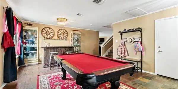 109 E Wildflower BLVD