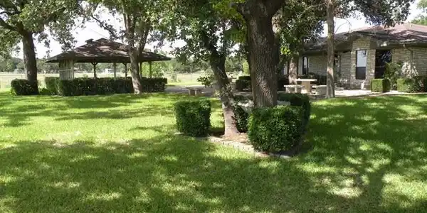 121 Sunset Cir