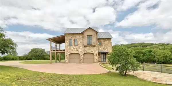 1100 Wolf Creek Ranch RD