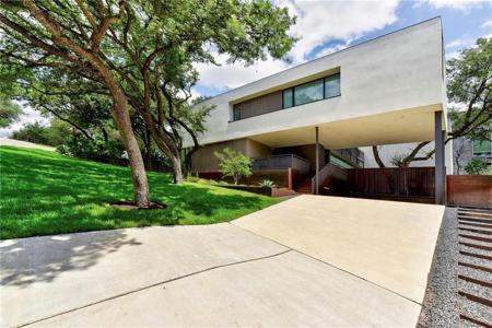2210 Westlake DR